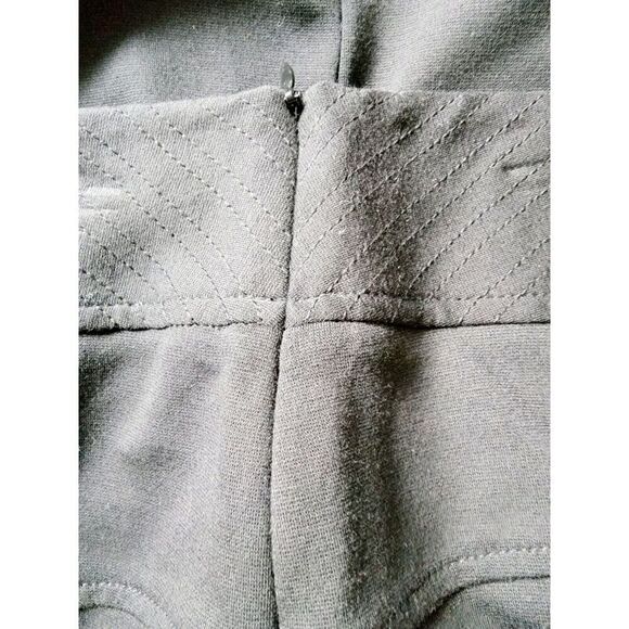 Chico’s 3 Ponte Pencil Skirt Black Capsule Stretch Classic Side Zip Knit Unlined - Picture 3 of 5